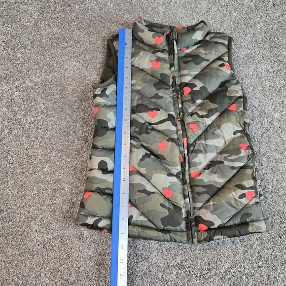 Gap Kids Camo Heart Puffer Vest Quilted Green Camouflage Print Girl Size M - Picture 4 of 7